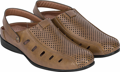 

Namah Men Beige Sandals