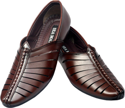

Seamax Sea Max Men Brown Jutis [Mojaris] Casuals For Men(Brown