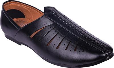 

AVEERO Stylish Party Wear Casual Nagra Jutis Casuals For Men(Black