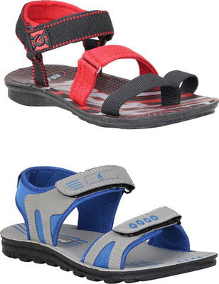 

Claptrap Men Multicolour Sandals