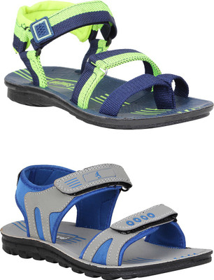 

Claptrap Men Multicolour Sandals