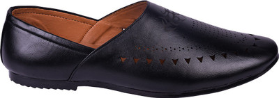 

AVEERO Stylish Party Wear Casual Nagra Jutis Jutis For Men(Black