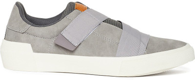

DOC Martin Grey Lance Sneakers For Men(Grey