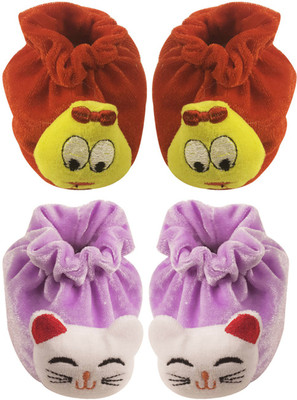 

Ole Baby Booties(Toe to Heel Length - 10 cm White)