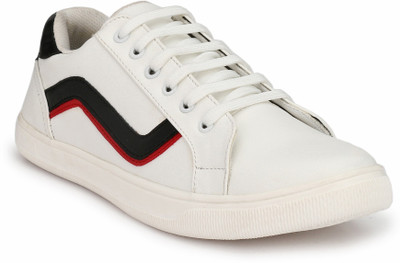 

SWAG ONN Stylish Sneakers For Men(White