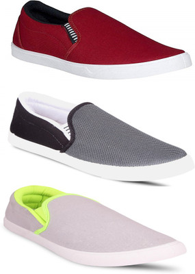 

Navchetan Loafers For Men(Multicolor, Maroon
