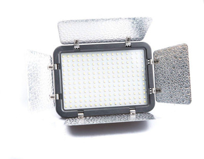 

Digitek LED-D204C Combo With Burn Door, Battery and Charger 1440 Camera LED Light(Batteries Included)