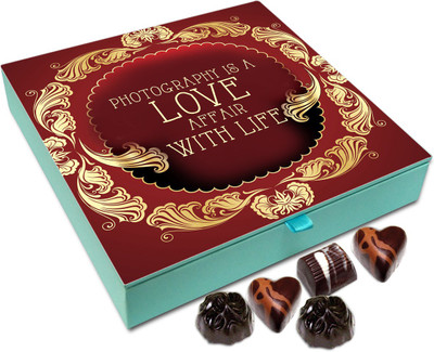 

Chocholik Gift Box - Photography Is A Love Affair With Life - 9pc Truffles(108 g)