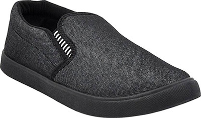 

FITBLOOM Slip On Sneakers For Men(Black