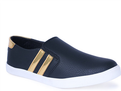 

CLOSHO Black Shoes Slip On Sneakers For Men(Black