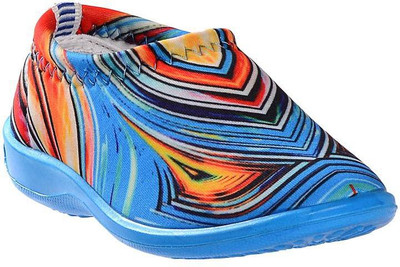 

Dayz Girls Slip on Sneakers(Blue