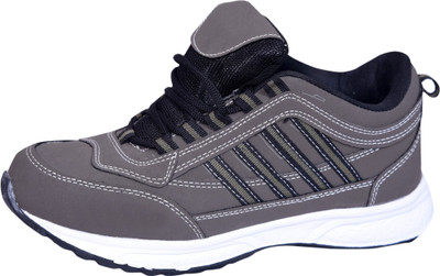 

Yanshika Footwears Training & Gym Shoes For Men(Grey