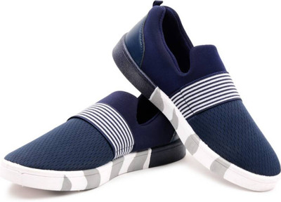 Go Run Maxis TS Slip On Sneakers For Men(Blue)