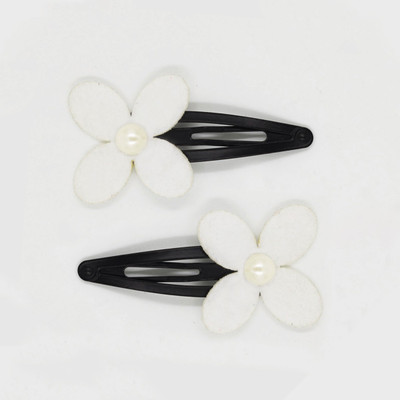 

Chotee White Diadem Flower Tictacs Tic Tac Clip(White)