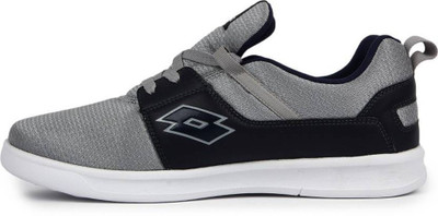

Lotto Running Shoes For Men(Black, Silver