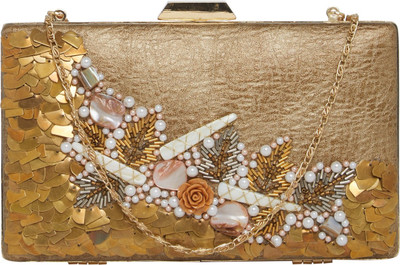 

Tarusa Casual Gold Clutch