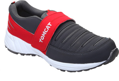 

Tomcat Casual Shoes For Men(Grey, Red
