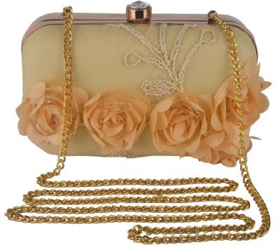 

Rezzy Party Beige Clutch