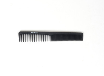 

Alan Truman Professional Carbon Men's Cutting Wider Tooth Comb 8