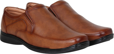 

Kraasa Slip On For Men(Tan