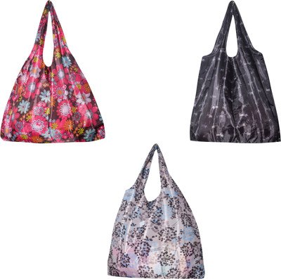 

Jewelz Combo of three eco-friendly fashionable, folding shopping bags (Nursery/Play School) Multipurpose Bag(Multicolor, 12)