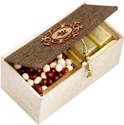 

Ghasitaram Gifts Chocolates- Jute 2 part Chocolate And Nutties Box Brittles(400 g)