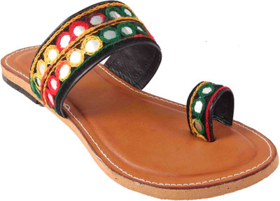 

Femme Royale Women Black Flats