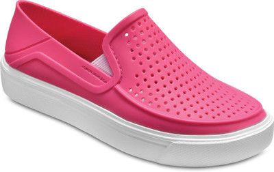 

Crocs Girls Slip on Loafers(Pink