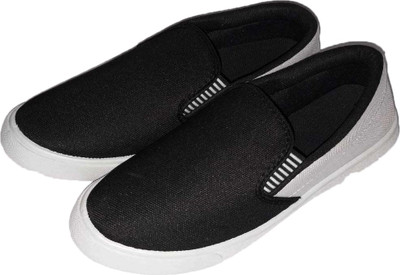 

Dahiya Slip On Sneakers For Men(Black, Black 05