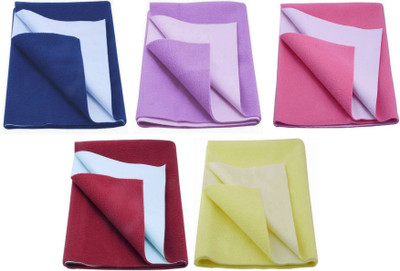 

Woogly Microfiber Baby Bed Protecting Mat(Multicolor