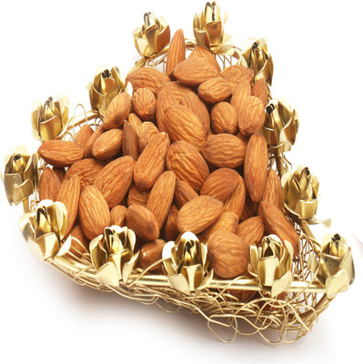 

Ghasitaram Gifts Mesh Heart Almonds Tray Almonds(500 g, Box)