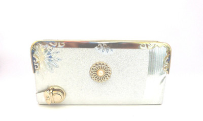 

BONDAD HUB Casual, Party, Formal Silver Clutch