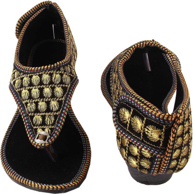 

Rangmor Women Black::gold Flats