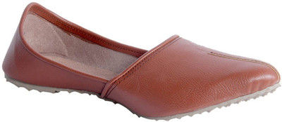 

SHUDHI Jutis For Men(Brown