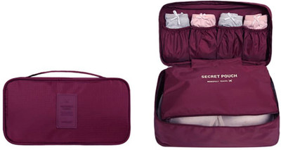 

House of Quirk Cosmetic Pouch(Maroon)