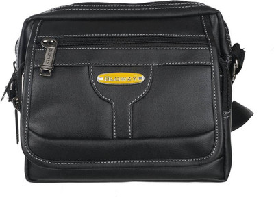 

Blowzy Messenger Bag(Black)