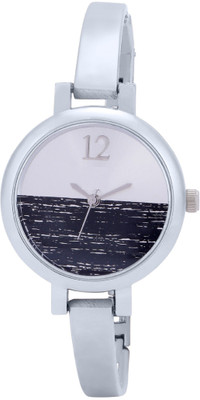 

iDIVAS ALK111 New Silver Color Letest fresh Arrival attractive Designer looks Watch - For Girls