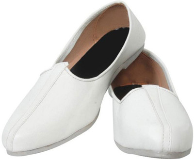 

Punjabi Jutti Store White Leather Jalsa Jutis For Men(White