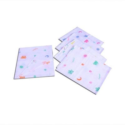 

Tiny Care Baby Nappy Square S, White