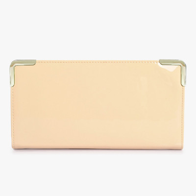

Lino Perros Casual White Clutch