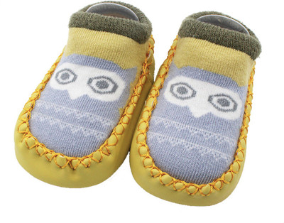 Kidofash BOOTIES-126-4 Booties(Toe to Heel Length - 12 cm Yellow)