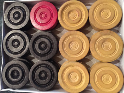 

QUINERGYS ® Authentic Maxx Wooden Carrom Coin Set with 1 Pc Striker Carrom Pawns(Pack of 24)