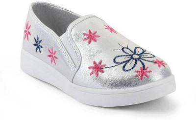 

KITTENS Girls Slip on Espadrilles(Multicolor, Silver