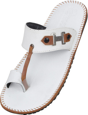 

Emosis Men White Flats