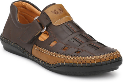 

DEN ROB Men Brown Flats