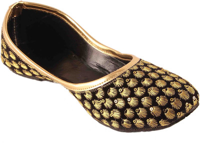 

femme Royale Makkhi Jutis For Women(Gold, Brown, Black