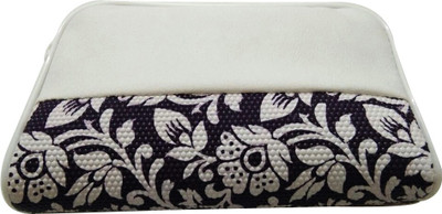 

JD Casual White Clutch