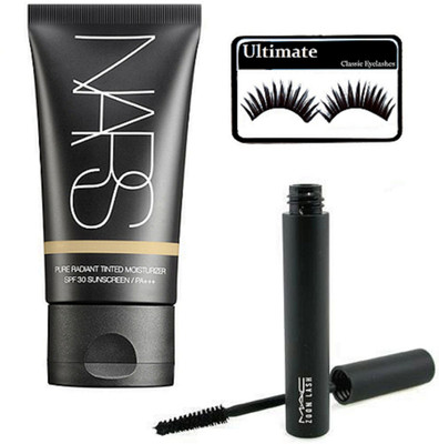 

Ultimate Eyelashes, Nars Pure Radiant Sunscreen Foundation, Mac Zoom Lash Mascara(Set of 3)