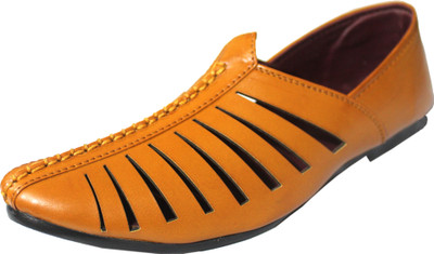 

BHAGWATI BOOT HOUSE 200-300-400-500-600-700 Jutis For Men(Tan