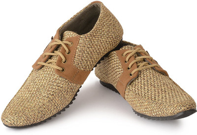 

OORA Partywear formal shoes for men Office dress shoe Corporate Casuals For Men(Beige, Tan